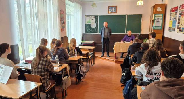 Зустріч доцента Мохуна С.В. з учнями 11 класу ліцею с. Яблунів